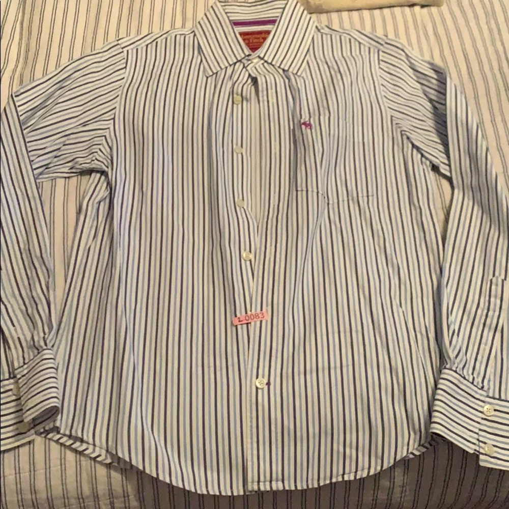 ABERCROMBIE & FITCH COLLARD BUTTON DOWN. SIZE S.
